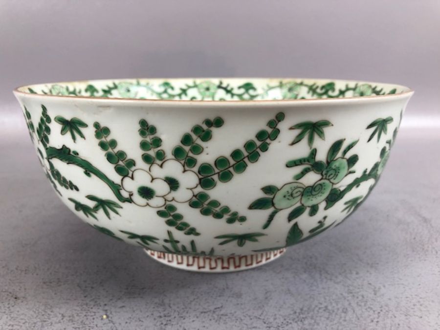 Collection of Chinese ceramics to include large green and white bowl, approx 21.5cm in diameter, a - Image 3 of 26