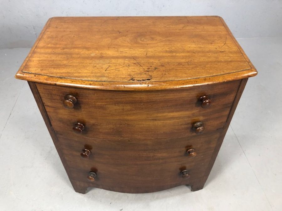 Victorian mahogany commode/bedside cabinet disguised as a small bow fronted chest of drawers, approx - Image 2 of 5
