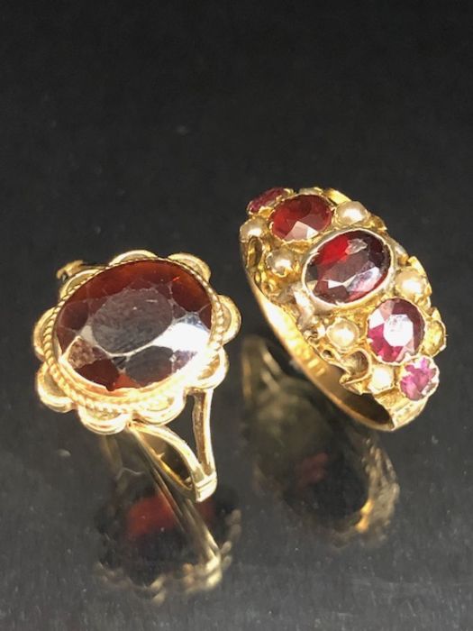 Two 9ct Gold rings set with various gemstones - Image 2 of 11