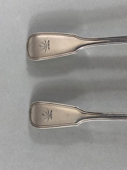 Pair of Victorian Sterling Silver hallmarked serving spoons dated 1846 & 1847 by maker Chawner & - Image 9 of 9