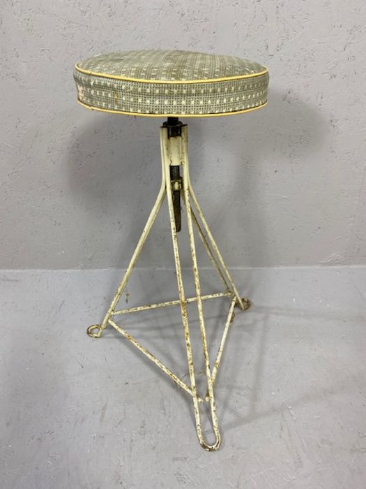 Industrial revolving machinists stool