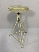 Industrial revolving machinists stool