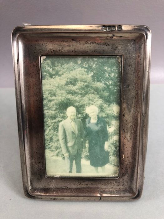 Collection of silver hallmarked items to include a silver photo frame, Silver cup, flatware and - Image 2 of 29