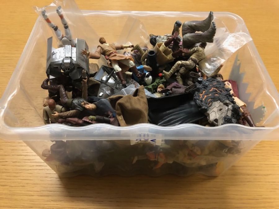 Large collection of loose action figures to include Star Wars etc