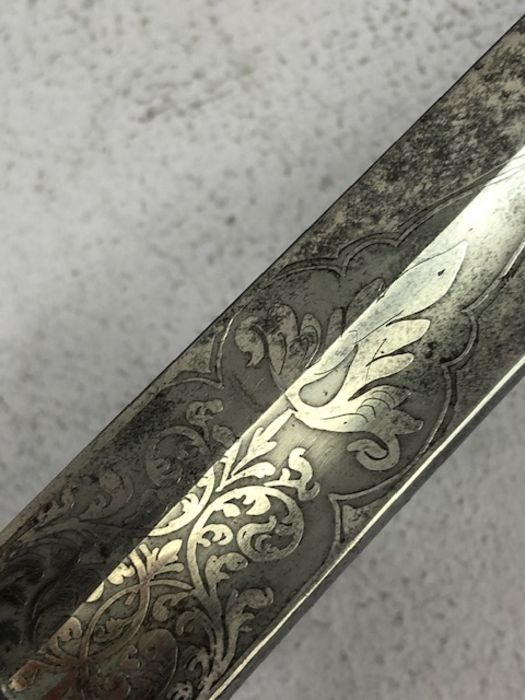 British Victorian 1827 Pattern Officers Sword blade etched DAWSON ROCHESTER etched with crowned VR - Image 31 of 49