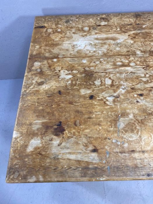 Antique pine kitchen table on turned legs with single drawer, approx 153cm x 90cm x 78cm - Image 4 of 10