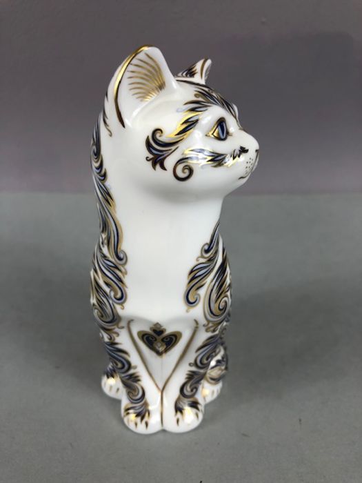 Royal Crown Derby 'Majestic Cat' paperweight, limited edition 2999/3500, signed, silver stopper, - Image 2 of 6