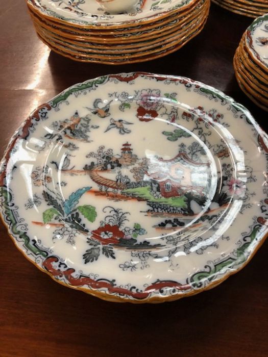 Collection of late Victorian Ashworth Bros Hanley ironstone dinner ware in a Chinoiserie style - Image 7 of 9