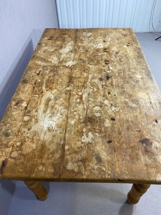 Antique pine kitchen table on turned legs with single drawer, approx 153cm x 90cm x 78cm - Image 3 of 10