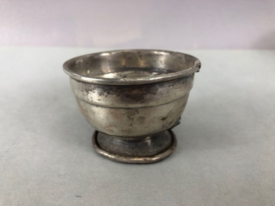 Collection of hallmarked silver items all as found and with total silver weight approx 144g (5) - Image 2 of 16