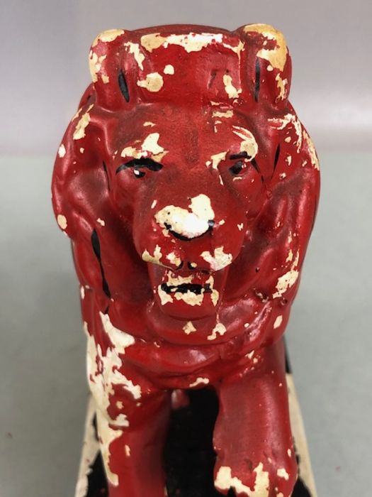 Pair of Booths Gin Red rampant lion advertising ceramic figurines each approx 15cm tall - Image 6 of 8