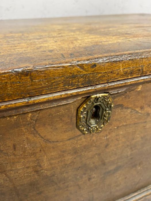 Victorian elm chest with internal compartment, approx 94cm x 51cm x 35cm tall - Image 5 of 7