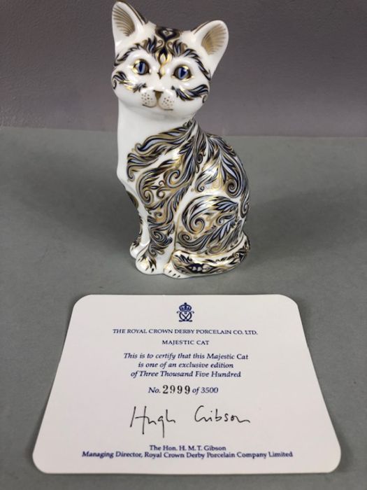 Royal Crown Derby 'Majestic Cat' paperweight, limited edition 2999/3500, signed, silver stopper, - Image 6 of 6