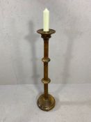 Victorian oak candlestand approx 104cm tall of circular form