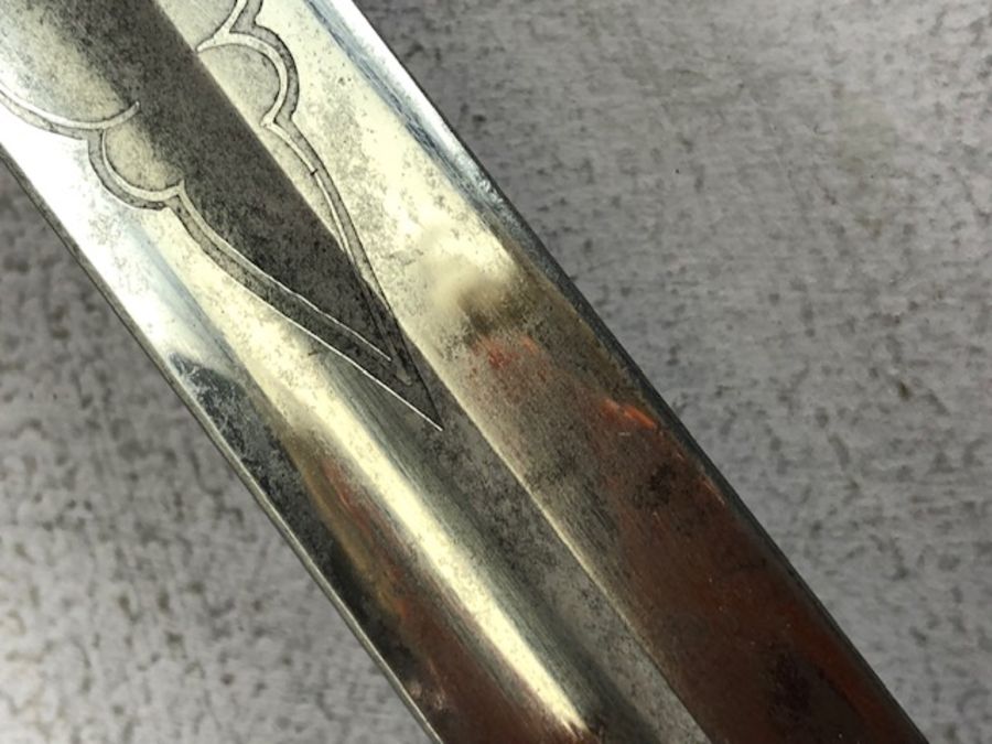 British Victorian 1827 Pattern Officers Sword blade etched DAWSON ROCHESTER etched with crowned VR - Image 9 of 49