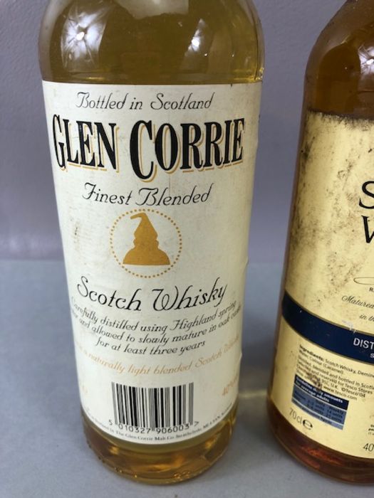 Whiskey: Bottle of Glen Corrie scotch whiskey and one other - Image 3 of 5