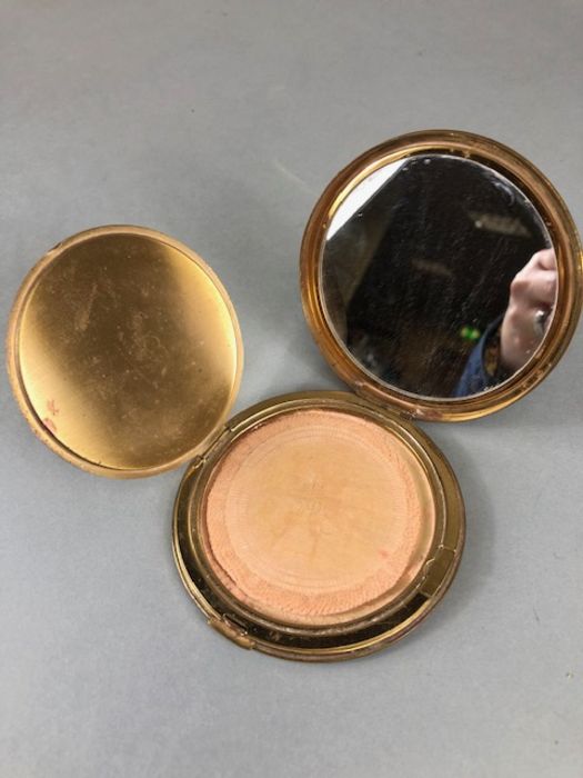 Makeup compact by Vogue / Ganities, with duck design and pouch - Image 8 of 9