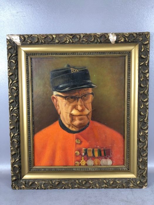 Oil on board of a Chelsea Pensioner, approx 38cm x 32cm, in gilt frame - Image 2 of 8