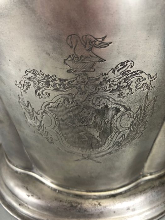 Pewter Georgian Wine cooler with inscribed coat of arms twin handled with stepped base approx 23cm - Image 3 of 10