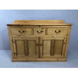 Pine kitchen dresser with three drawers and cupboards under approx 137 x 49 x 97cm