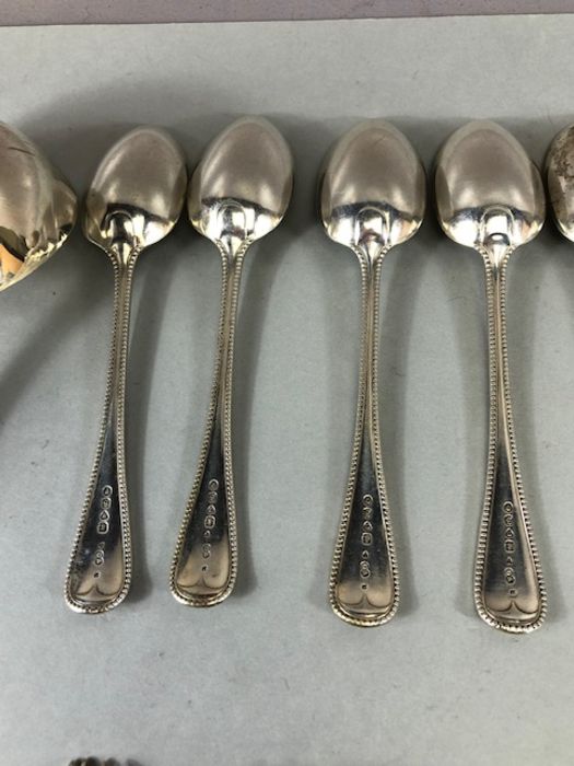 Silver hallmarked for London 1872 Victorian cutlery/ flatware by maker Chawner & Co (George - Image 29 of 31