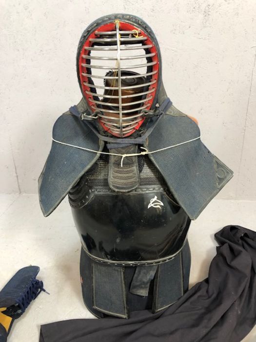 Japanese Kendo Uniform/ suit of armour together with five training sticks or swords - Image 2 of 20