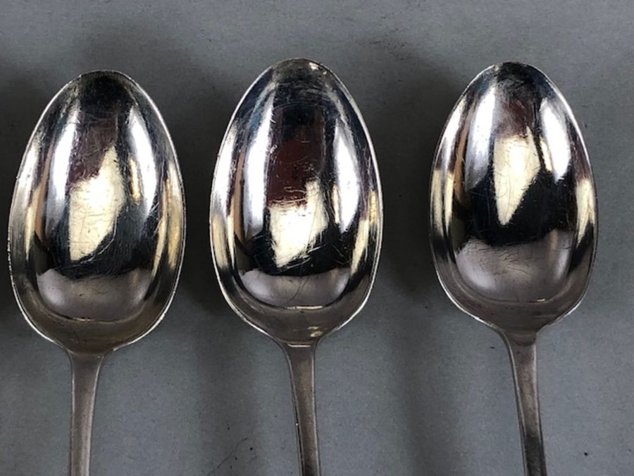 Set of six silver hallmarked teaspoons for Sheffield by maker Robert Pringle & Sons total weight - Image 4 of 11