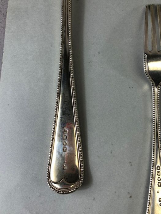 Silver hallmarked for London 1872 Victorian cutlery/ flatware by maker Chawner & Co (George - Image 30 of 31