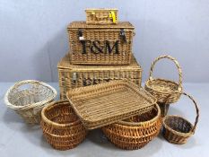 Collection of wicker baskets, hampers etc (10)