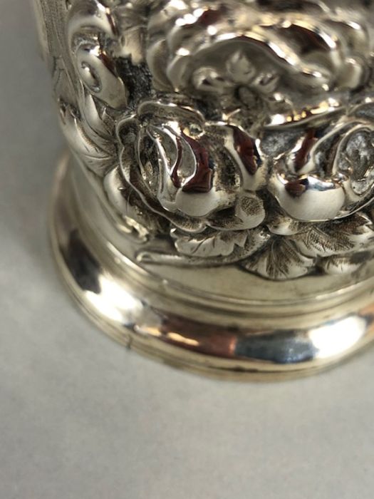 Silver George III Hallmarked Tankard or Beaker with repousse design of floral swags hallmarked for - Image 6 of 13