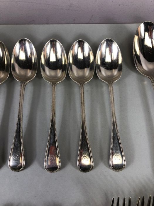 Silver hallmarked for London 1872 Victorian cutlery/ flatware by maker Chawner & Co (George - Image 8 of 31