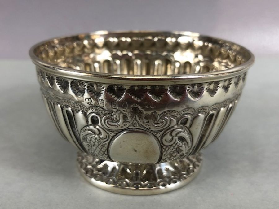 Silver Hallmarked Georgian bowl with repousse design and unmarked cartouche hallmarked London 1800