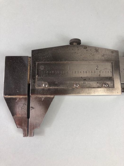Precision measuring tools: Boxed 27'' vernier caliper marked 'Instruments (Huddersfield) Ltd - Image 2 of 16