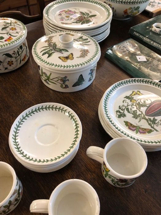 Collection of Portmeirion 'The Botanic Garden' pattern dinner and tea ware to include 8 dinner - Image 9 of 9