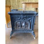 Hunter & Son Somerset wood burning stove, approx 50cm x 31cm (excl. flue) x 55cm tall