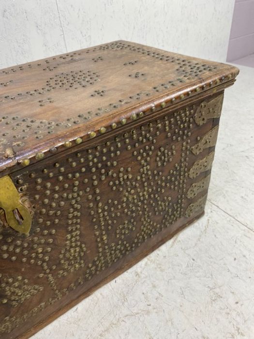 Zanzibar Chest with studded brass detailing, rising lid, handles to each end and internal - Image 5 of 21