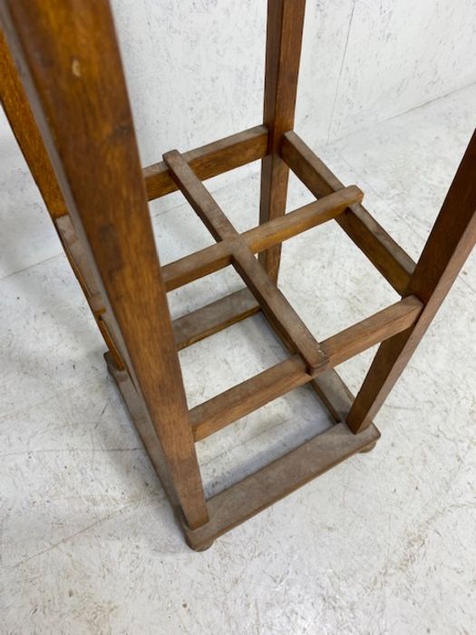 Arts and Crafts style oak hall stand, approx 155cm in height - Image 4 of 5
