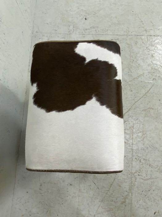 Contemporary faux cowhide footstool, approx in 52cm in height - Image 4 of 4