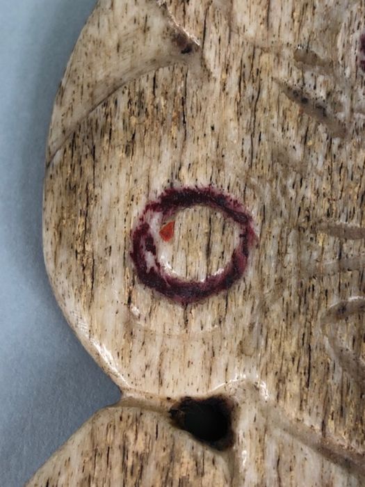 Tribal Art Interest, large Māori carved Whale bone Hei-tiki, of an early form, red inlaid eyes, - Image 4 of 18