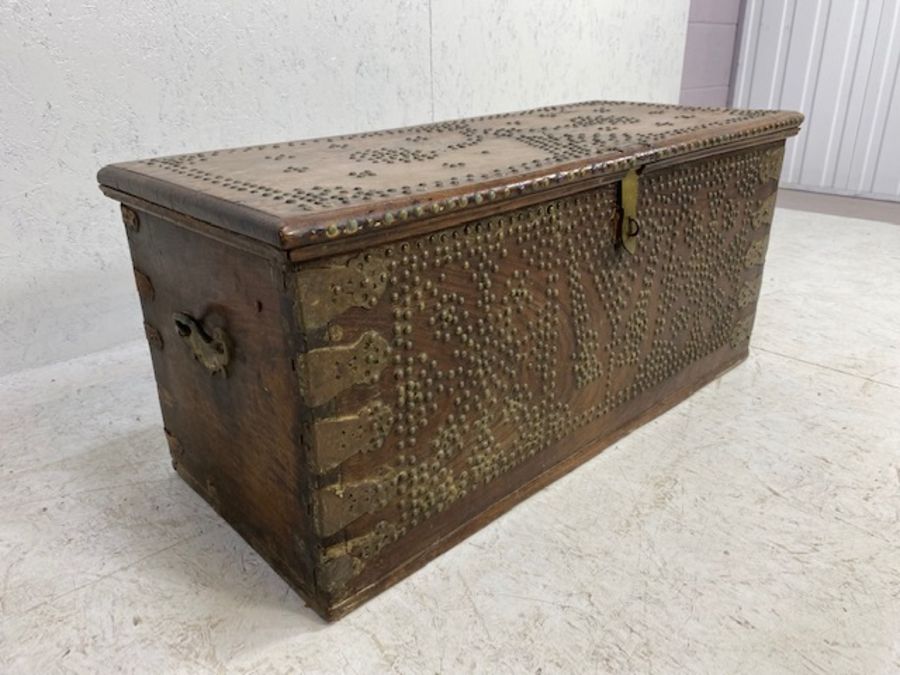 Zanzibar Chest with studded brass detailing, rising lid, handles to each end and internal - Image 2 of 21