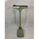 Set of metal vintage wieghing scales with brass fittings, approx 123cm tall