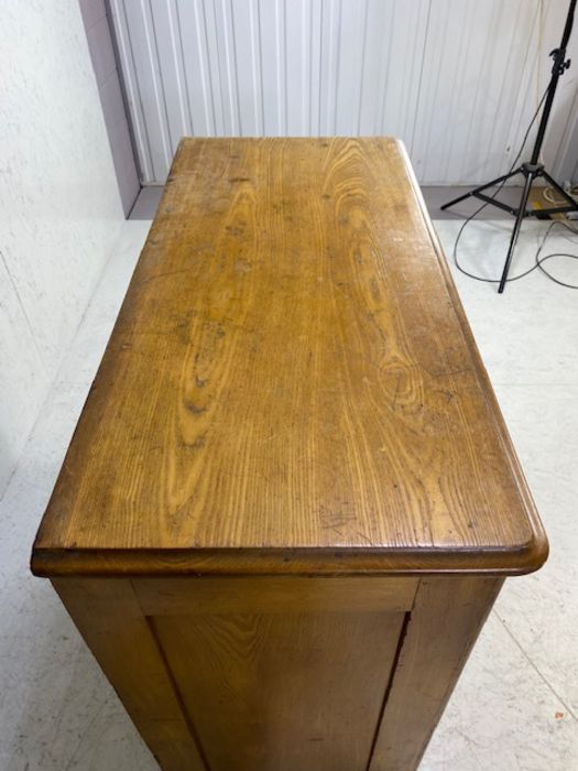 Satinwood chest of five drawers (A/F), approx 102cm x 48cm x 99cm tall - Image 4 of 6