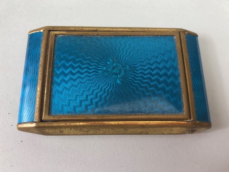 Three vintage compacts and a black Bakelite cigar case - Image 12 of 22