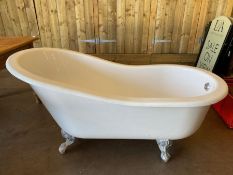 Fiberglass slipper-shaped bath, approx 153cm in length x 74cm wide x 76cm tall (max)