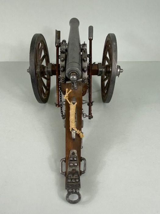 Military interest ,a vintage model of an Artillery Field gun. - Image 2 of 6