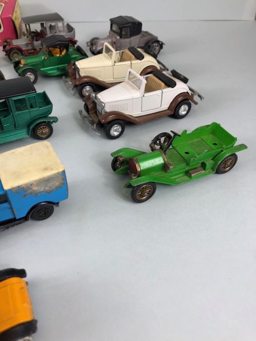 Collection of mostly Matchbox and Corgi diecast vehicles, - Image 8 of 10