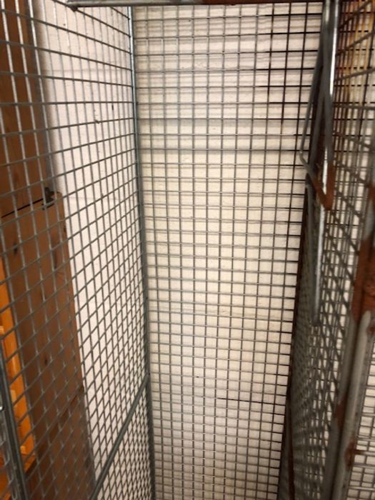 Decorators / interiors interest, Vintage galvanised wire mesh Gym locker, 2 sections with hanging - Image 11 of 12