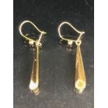 Pair of 9ct Gold drop earrings approx 1.2g
