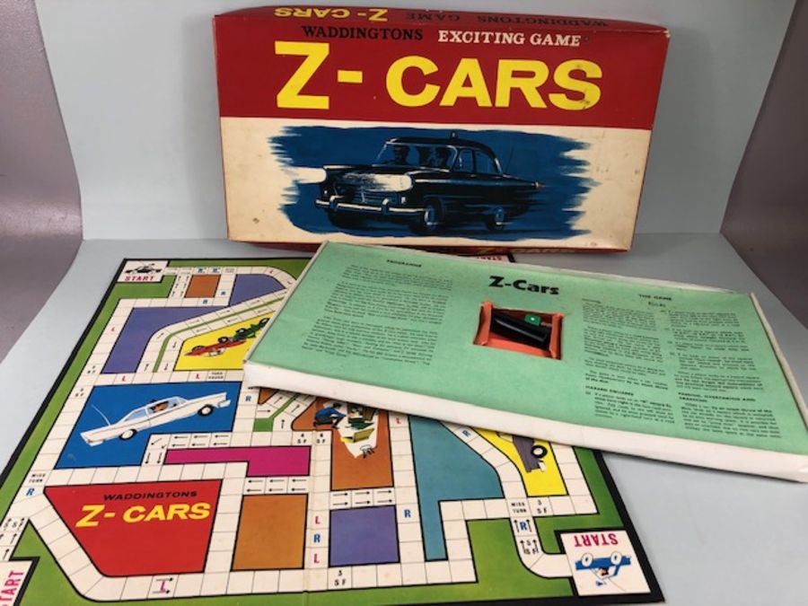 Vintage Games, 2 vintage TV/Film related Board games, The James bond 007 Secret Service Game and - Image 4 of 5