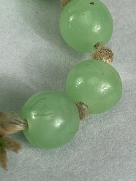 Jade Beads, a miscellaneous collection of jade beads to include a teardrop approximately 3cm, a - Image 21 of 30